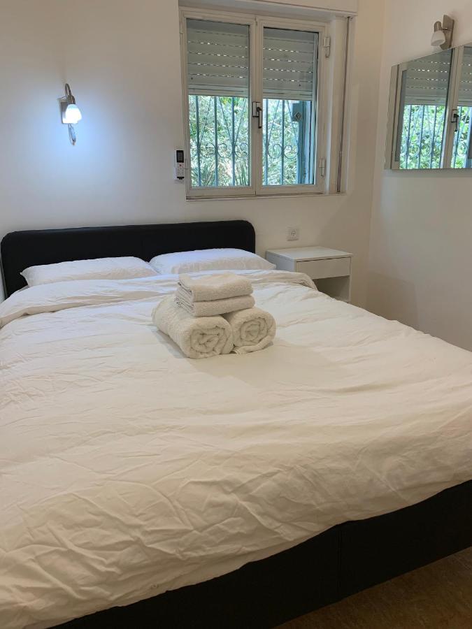 Eyni Lovely Boutique Apartment Gerusalemme Esterno foto